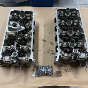 2018-2023 Ford Mustang DOHC Cylinder Heads RH LH Pair Valves 5.0 Coyote Gen 3