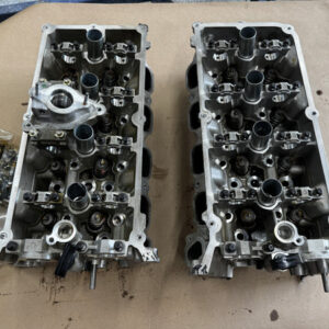 2018-2023 Ford Mustang DOHC Cylinder Heads RH LH Pair Valves 5.0 Coyote Gen 3