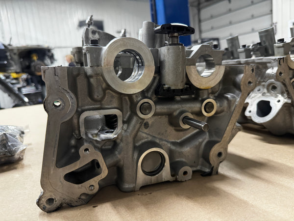 2018-2023 Ford Mustang DOHC Cylinder Heads RH LH Pair Valves 5.0 Coyote Gen 3