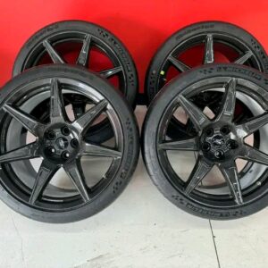 OEM Shelby GT500 Carbon Fiber Trackpack Wheels & Tires