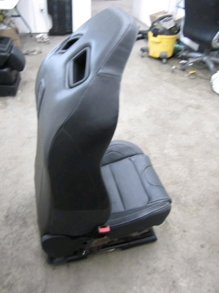 2015-2017 MUSTANG GT OEM RECARO BLACK LEATHER PERFORMANCE FRONT & REAR SEATS - Image 13