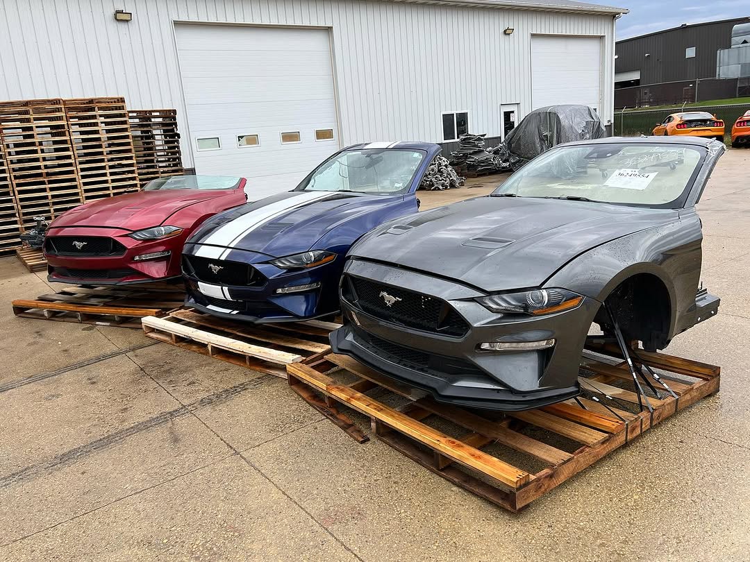 2018-2023 Mustang GT front clips ready to rock and roll - Image 3